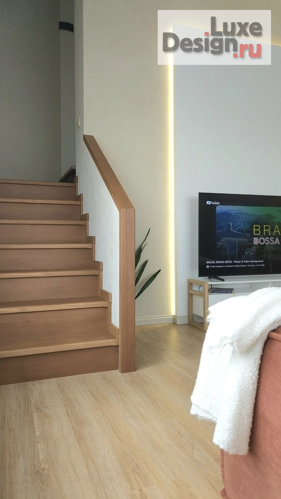 Дизайн интерьера частного дома "Гостиная в волшебном лесу" (фото 2)