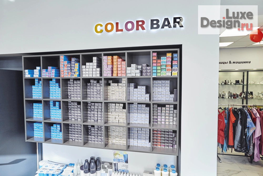 Дизайн интерьера торгового комплекса "Эффектный магазин косметики Космеmиk Pro в Челябинске" (фото 13)