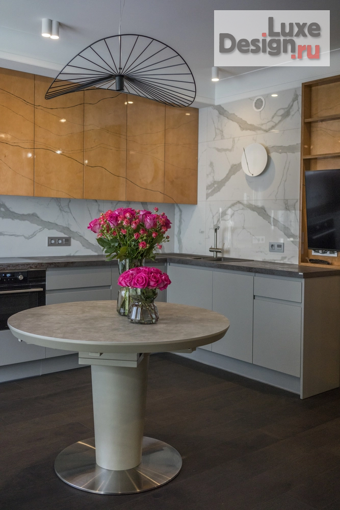 Дизайн интерьера трехкомнатной квартиры "Квартира Кино-Вино" (фото 1)