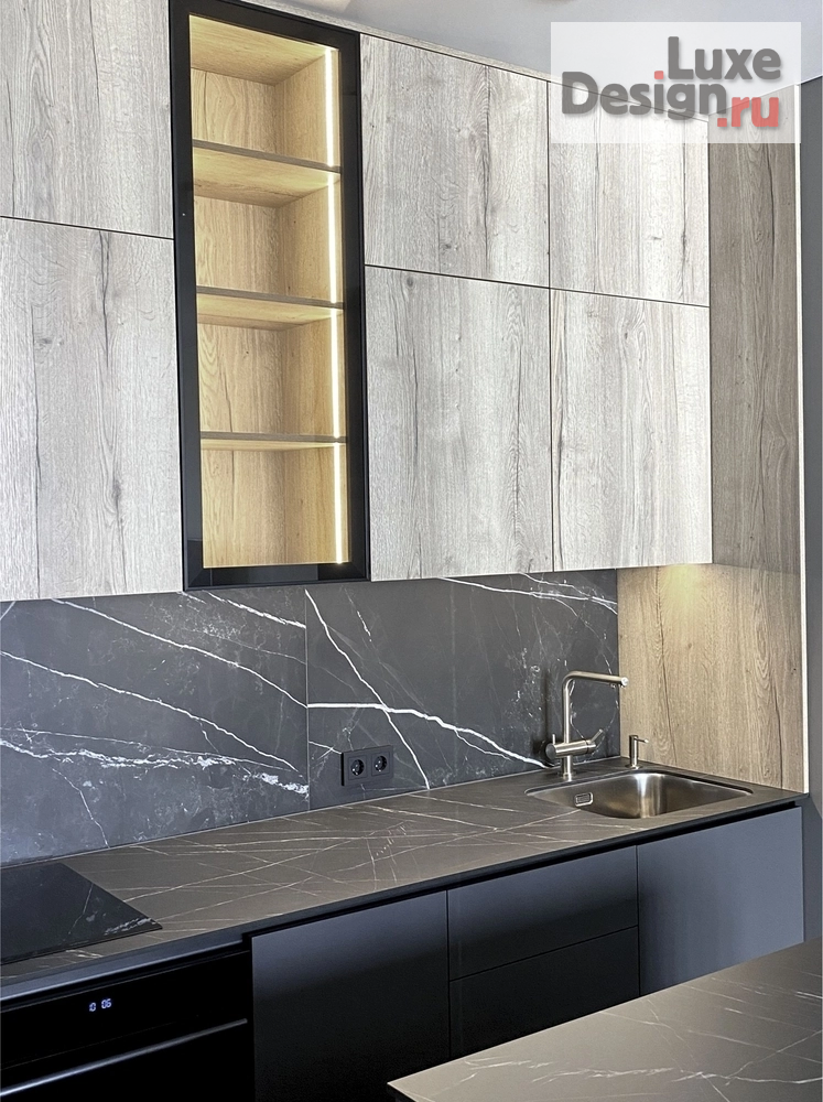 Дизайн интерьера столовой "Древесный с мраморными вставками." (фото 3)