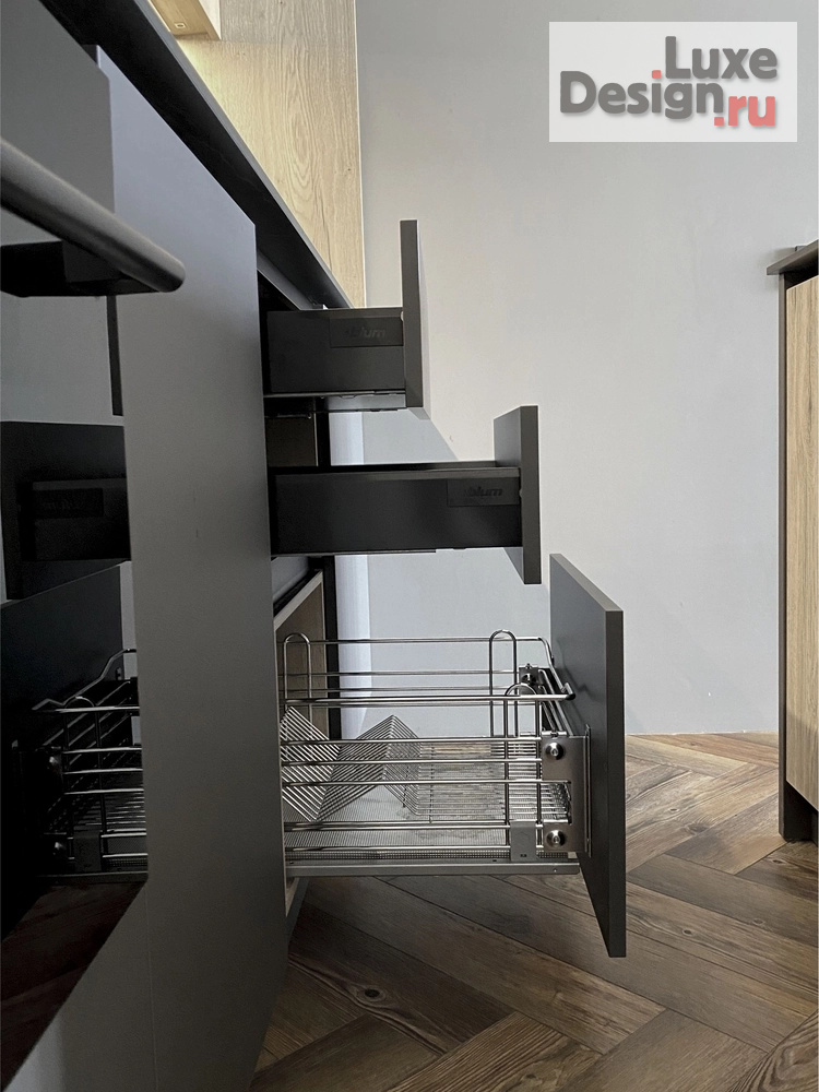 Дизайн интерьера столовой "Древесный с мраморными вставками." (фото 6)