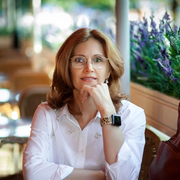 Дизайнер интерьера Елена Разина